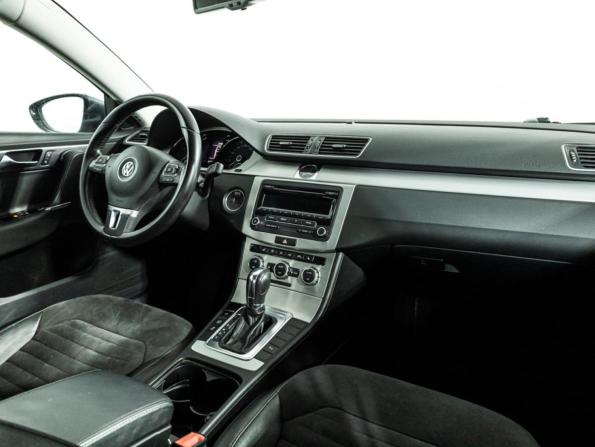 Volkswagen Passat B7 с пробегом 2012 года, цена 1 109 700 рублей, 139447 км, седан, Автокод Объявления