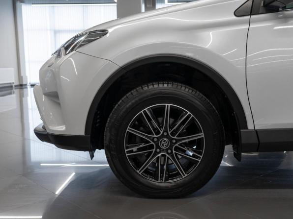 Toyota RAV4 IV (XA40) Рестайлинг с пробегом 2018 года, цена 2 670 000 рублей, 53034 км, внедорожник, Автокод Объявления