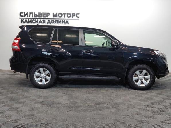 Toyota Land Cruiser Prado 150 Series Рестайлинг 1 с пробегом 2017 года, цена 3 950 000 рублей, 221000 км, внедорожник, Автокод Объявления