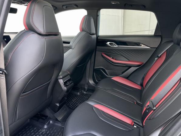 Geely Coolray I Рестайлинг с пробегом 2024 года, цена 2 297 000 рублей, 16238 км, внедорожник, Автокод Объявления