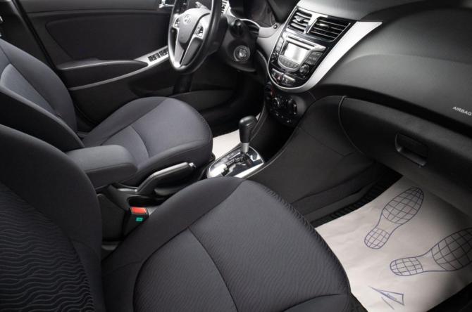 Hyundai Solaris I с пробегом 2013 года, цена 999 000 рублей, 74125 км, седан, Автокод Объявления