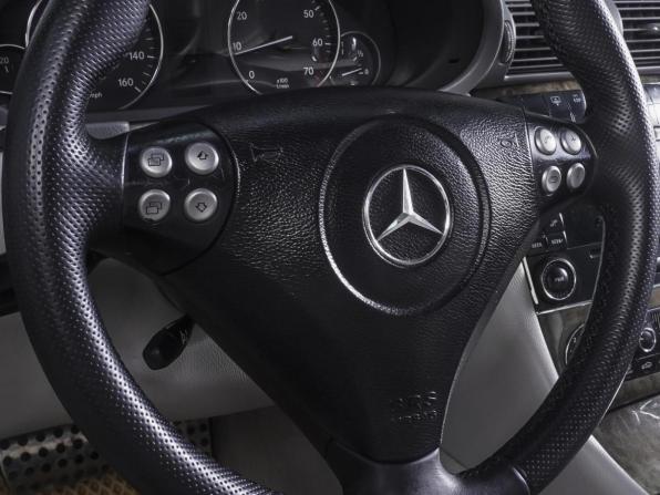 Mercedes-Benz C-Класс II (W203) Рестайлинг с пробегом 2006 года, цена 909 000 рублей, 360178 км, седан, Автокод Объявления