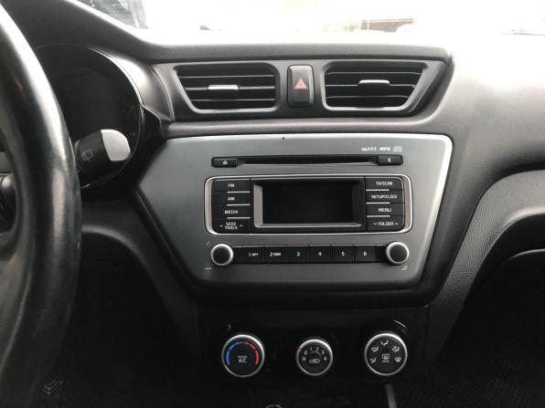 Kia Rio III Рестайлинг с пробегом 2016 года, цена 668 000 рублей, 327730 км, хэтчбек, Автокод Объявления