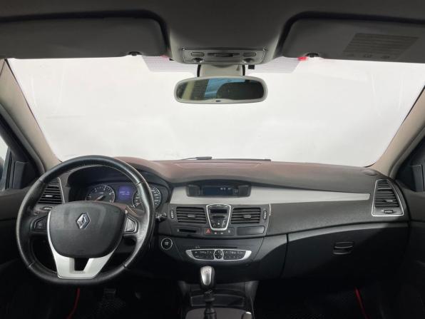 Renault Laguna III Рестайлинг с пробегом 2011 года, цена 746 000 рублей, 332557 км, универсал, Автокод Объявления