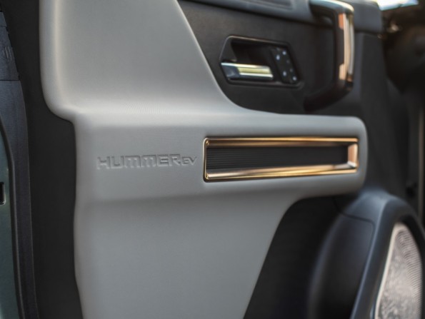 Новый GMC Hummer EV 2023 года, цена 18 990 000 рублей, внедорожник, Автокод Объявления