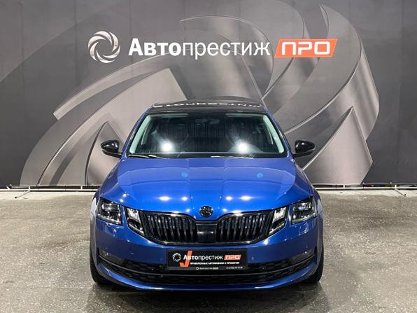 Skoda Octavia III (A7) Рестайлинг с пробегом 2019 года, цена 1 944 000 рублей, 141780 км, лифтбек, Автокод Объявления