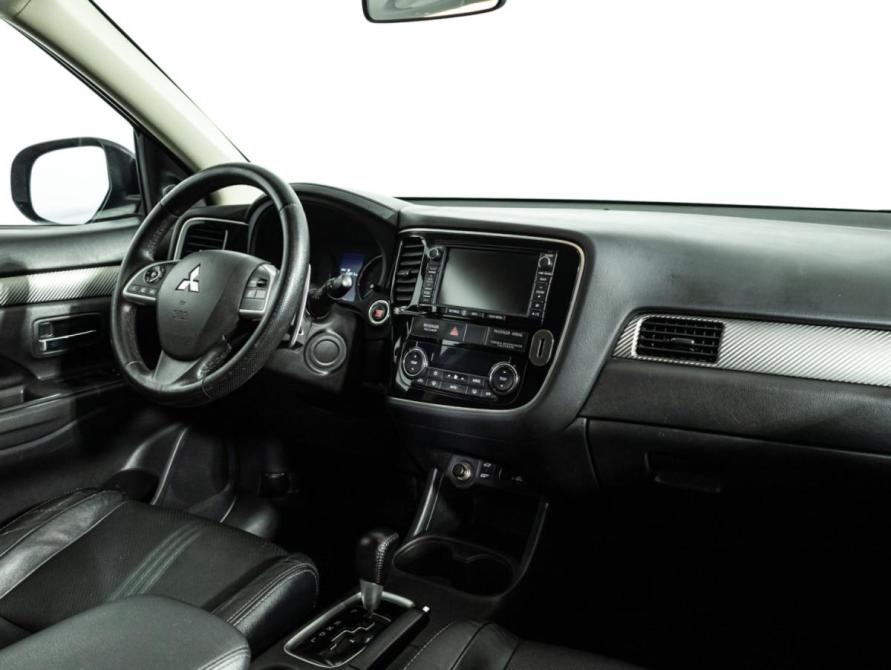 Mitsubishi Outlander III Санкт-Петербург  - изображение 9