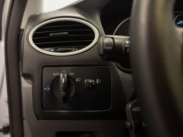 Ford Focus II Рестайлинг с пробегом 2010 года, цена 645 000 рублей, 174331 км, хэтчбек, Автокод Объявления