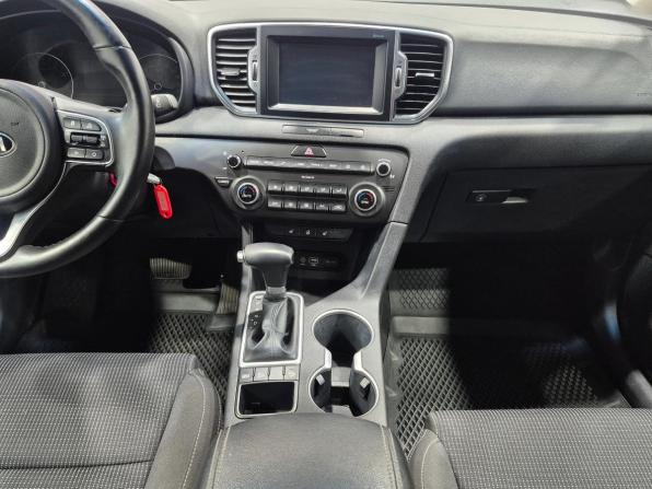 Kia Sportage IV с пробегом 2016 года, цена 1 561 000 рублей, 200000 км, внедорожник, Автокод Объявления