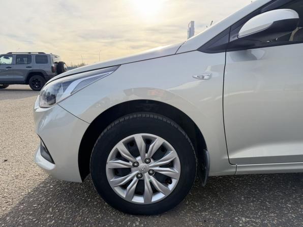 Hyundai Solaris II с пробегом 2019 года, цена 1 380 000 рублей, 62927 км, седан, Автокод Объявления