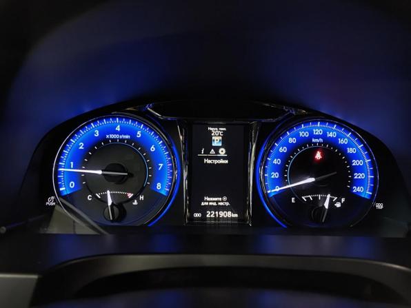Toyota Camry VII (XV50) Рестайлинг с пробегом 2015 года, цена 1 550 000 рублей, 221883 км, седан, Автокод Объявления