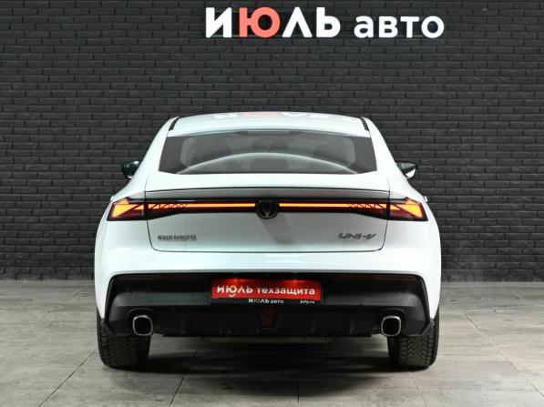 Changan UNI-V I с пробегом 2024 года, цена 2 550 000 рублей, 12341 км, лифтбек, Автокод Объявления