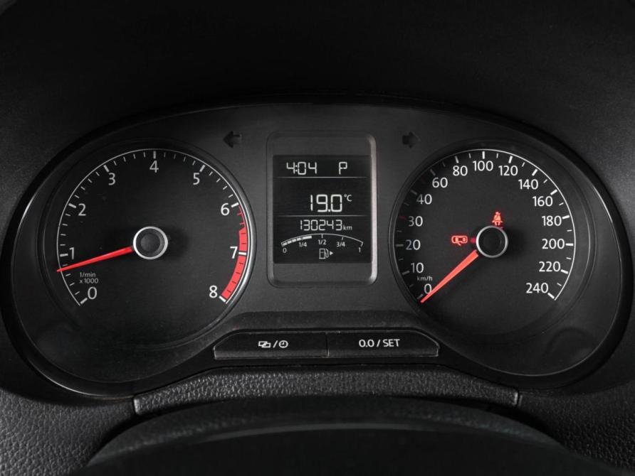 Volkswagen Polo V Рестайлинг Ростов-на-Дону  - изображение 15