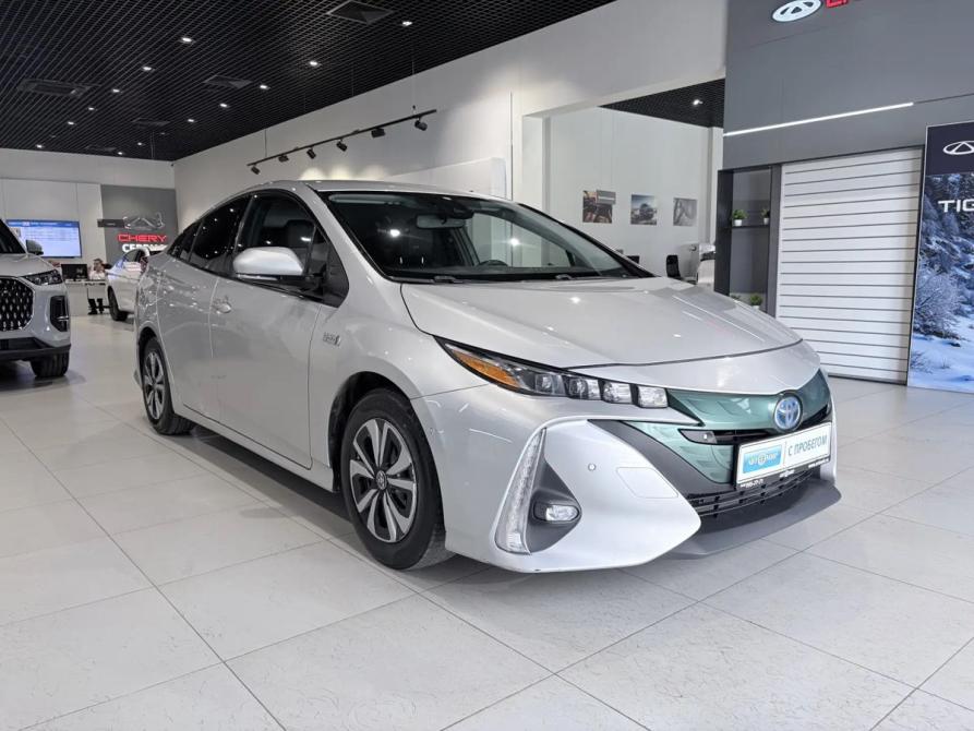 Toyota Prius IV (XW50) Москва  - изображение 3