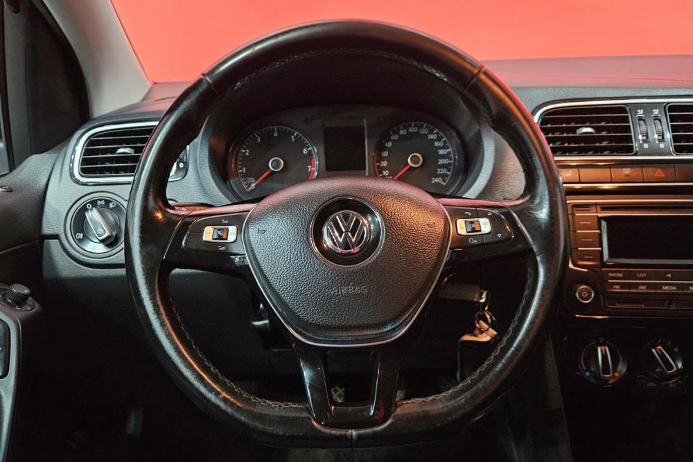 Volkswagen Polo V Рестайлинг Вологда  - изображение 12
