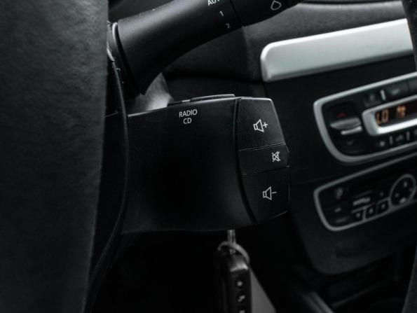Renault Fluence I с пробегом 2011 года, цена 715 000 рублей, 271617 км, седан, Автокод Объявления