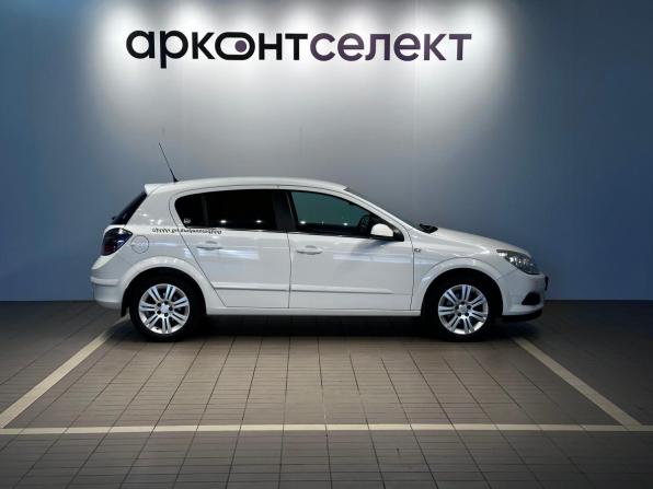 Opel Astra H Рестайлинг с пробегом 2011 года, цена 600 000 рублей, 202768 км, хэтчбек, Автокод Объявления