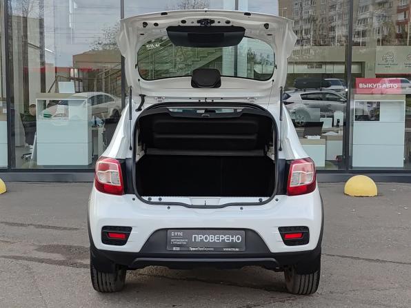 Renault Sandero II Рестайлинг с пробегом 2018 года, цена 1 290 000 рублей, 55296 км, хэтчбек, Автокод Объявления