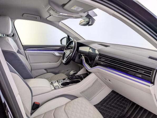 Volkswagen Touareg III с пробегом 2019 года, цена 5 480 000 рублей, 107016 км, внедорожник, Автокод Объявления