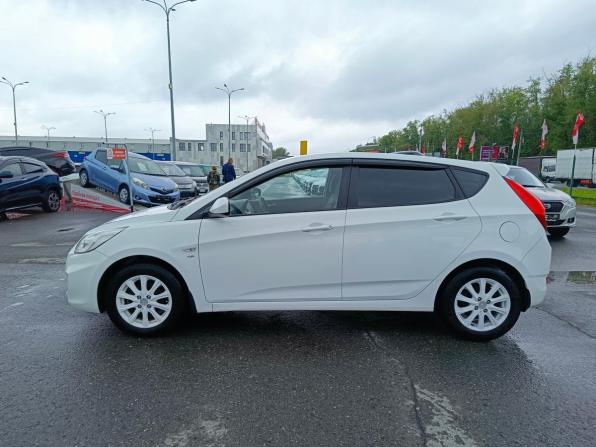 Hyundai Solaris I Рестайлинг с пробегом 2014 года, цена 849 995 рублей, 121332 км, хэтчбек, Автокод Объявления