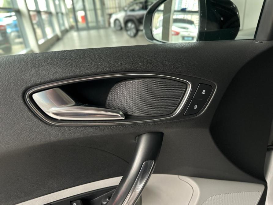 Audi A1 I (8X) Санкт-Петербург  - изображение 12