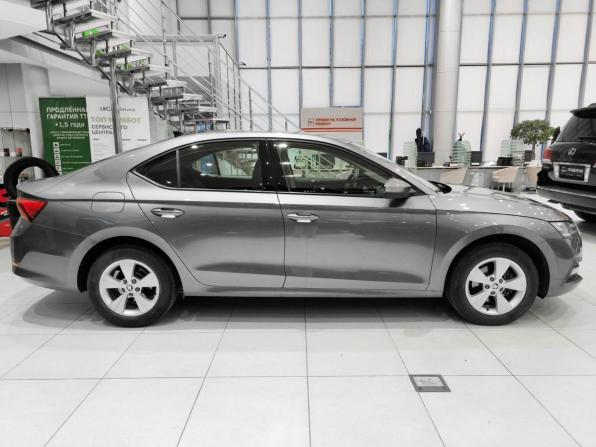 Skoda Octavia IV (A8) с пробегом 2021 года, цена 1 830 000 рублей, 175616 км, лифтбек, Автокод Объявления