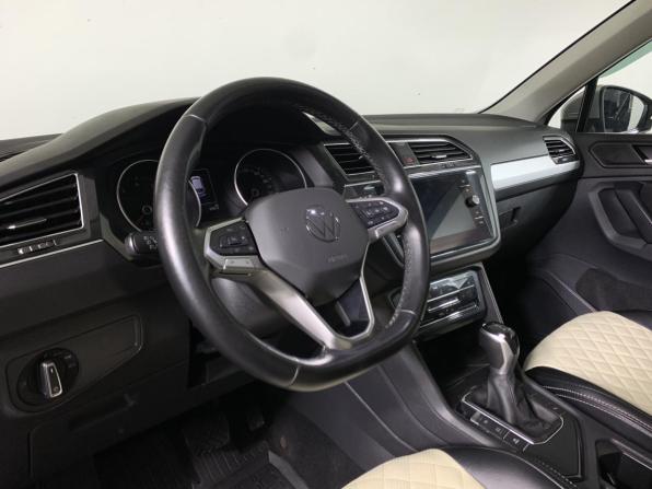 Volkswagen Tiguan II Рестайлинг с пробегом 2021 года, цена 1 950 000 рублей, 151103 км, внедорожник, Автокод Объявления