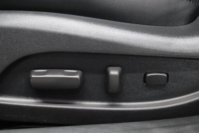 Hyundai Sonata VI (YF) с пробегом 2011 года, цена 945 450 рублей, 150877 км, седан, Автокод Объявления