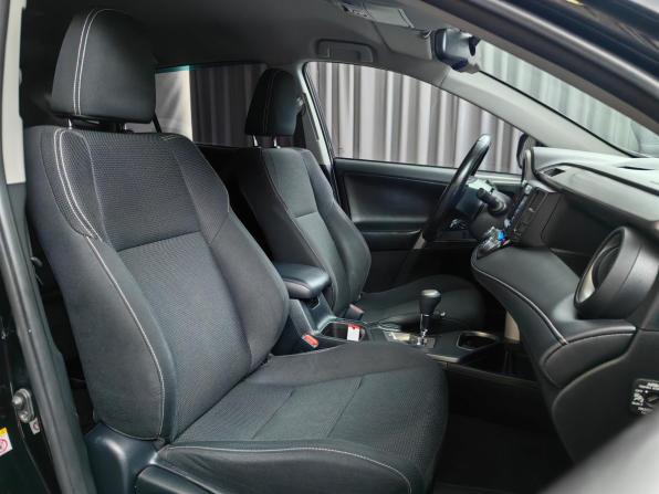 Toyota RAV4 IV (XA40) Рестайлинг с пробегом 2019 года, цена 2 295 000 рублей, 202493 км, внедорожник, Автокод Объявления