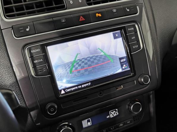 Volkswagen Polo V Рестайлинг с пробегом 2019 года, цена 1 129 000 рублей, 99225 км, седан, Автокод Объявления
