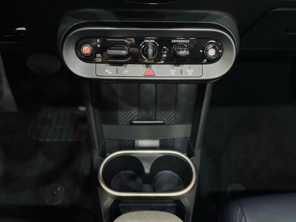 Mini Cabrio IV с пробегом 2025 года, цена 6 790 000 рублей, 756 км, кабриолет, Автокод Объявления