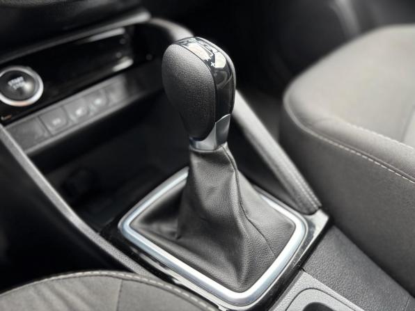 Renault Kaptur I Рестайлинг с пробегом 2021 года, цена 1 420 000 рублей, 39476 км, внедорожник, Автокод Объявления