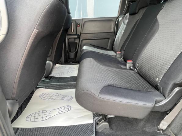 Honda Freed I Рестайлинг с пробегом 2012 года, цена 1 155 000 рублей, 204293 км, компактвэн, Автокод Объявления