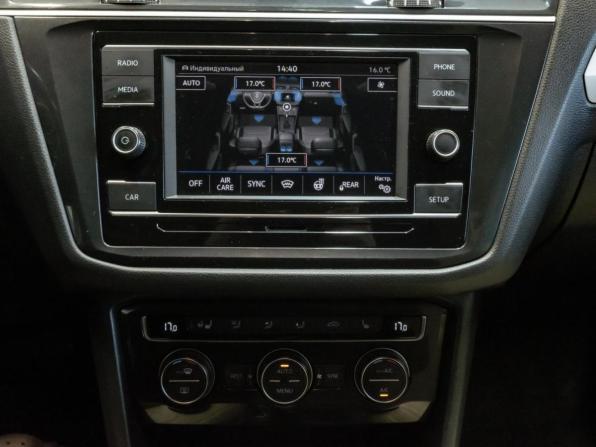 Volkswagen Tiguan II с пробегом 2017 года, цена 2 200 000 рублей, 157843 км, внедорожник, Автокод Объявления