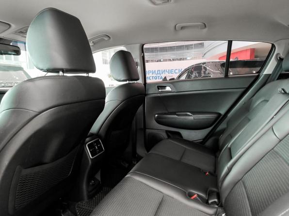 Kia Sportage IV Рестайлинг с пробегом 2018 года, цена 2 385 000 рублей, 87000 км, внедорожник, Автокод Объявления