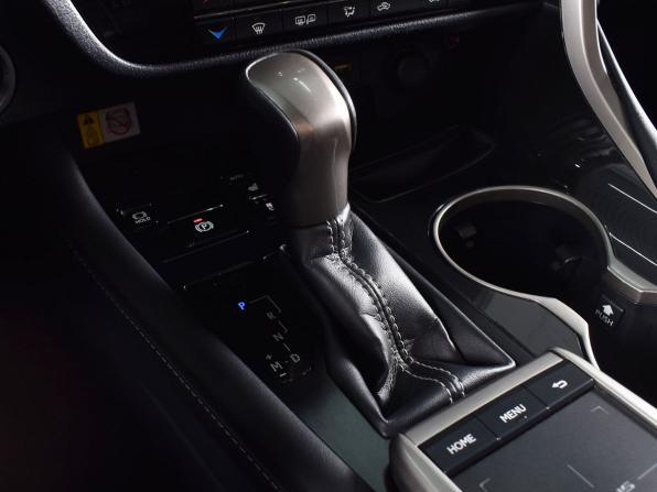 Lexus RX IV Рестайлинг с пробегом 2019 года, цена 4 589 995 рублей, 154879 км, внедорожник, Автокод Объявления