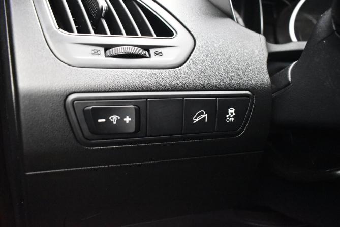 Hyundai ix35 I Рестайлинг с пробегом 2013 года, цена 1 070 000 рублей, 240110 км, внедорожник, Автокод Объявления