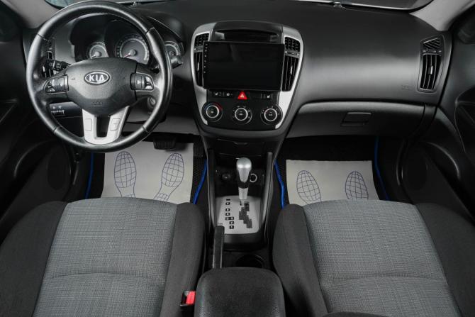 Kia Ceed I Рестайлинг с пробегом 2010 года, цена 819 000 рублей, 204000 км, хэтчбек, Автокод Объявления