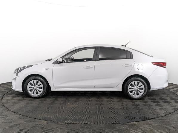 Kia Rio IV Рестайлинг с пробегом 2021 года, цена 1 655 000 рублей, 41914 км, седан, Автокод Объявления