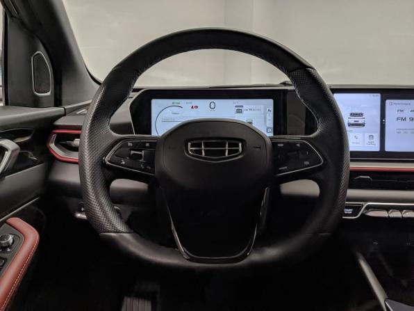 Geely Coolray I Рестайлинг с пробегом 2024 года, цена 2 290 000 рублей, 38078 км, внедорожник, Автокод Объявления