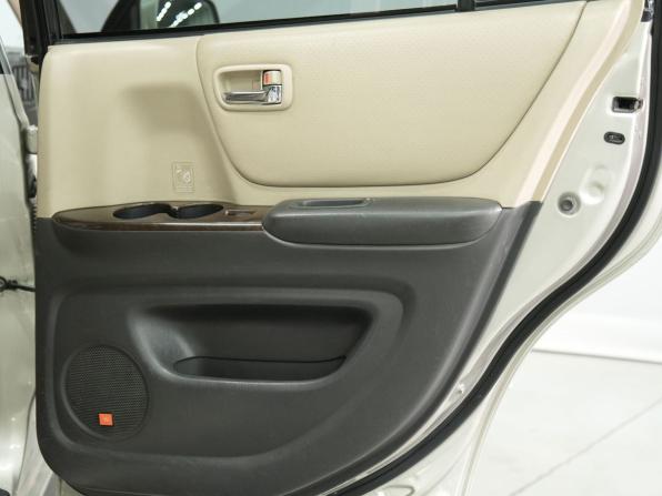 Toyota Highlander I (XU20) с пробегом 2002 года, цена 1 079 000 рублей, 340000 км, внедорожник, Автокод Объявления
