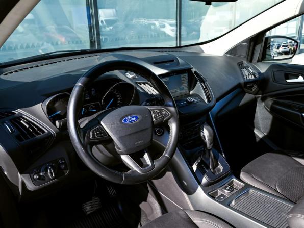 Ford Kuga II Рестайлинг с пробегом 2019 года, цена 1 699 000 рублей, 122800 км, внедорожник, Автокод Объявления
