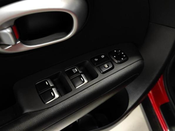 Kia Soul II Рестайлинг с пробегом 2018 года, цена 1 349 000 рублей, 108030 км, хэтчбек, Автокод Объявления