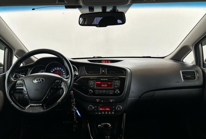 Kia Ceed II с пробегом 2015 года, цена 1 150 000 рублей, 201939 км, универсал, Автокод Объявления