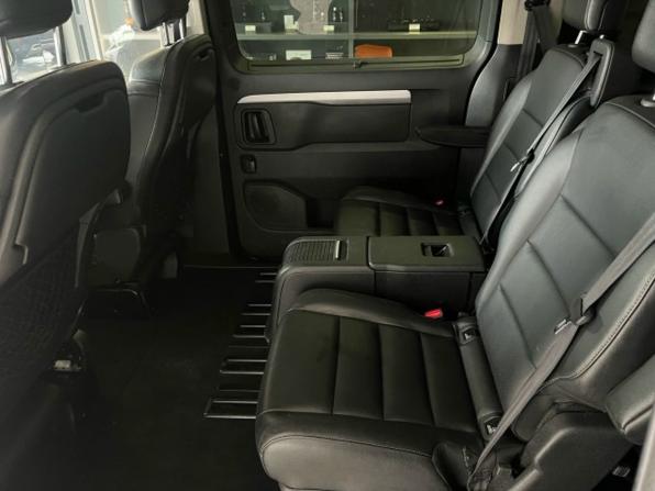 Peugeot Traveller I с пробегом 2019 года, цена 2 499 000 рублей, 107414 км, минивэн, Автокод Объявления