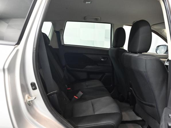 Mitsubishi Outlander III Рестайлинг 3 с пробегом 2018 года, цена 2 300 000 рублей, 102558 км, внедорожник, Автокод Объявления