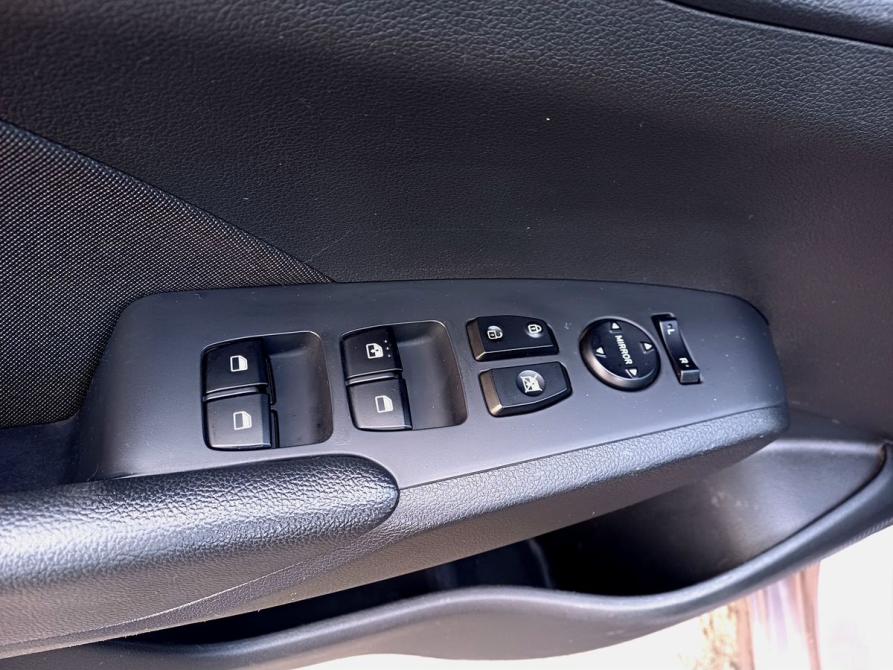 Hyundai Solaris II Москва  - изображение 16