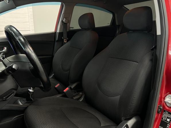 Kia Rio III Рестайлинг с пробегом 2015 года, цена 890 000 рублей, 190600 км, седан, Автокод Объявления