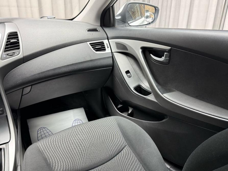 Hyundai Elantra V (MD) Рестайлинг Ижевск  - изображение 12