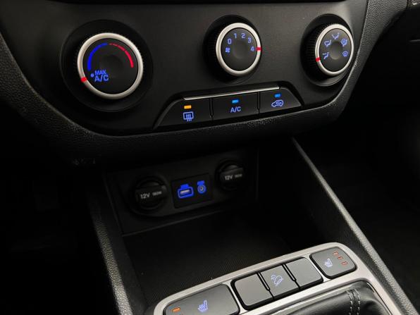 Hyundai Creta I с пробегом 2016 года, цена 1 630 000 рублей, 88000 км, внедорожник, Автокод Объявления